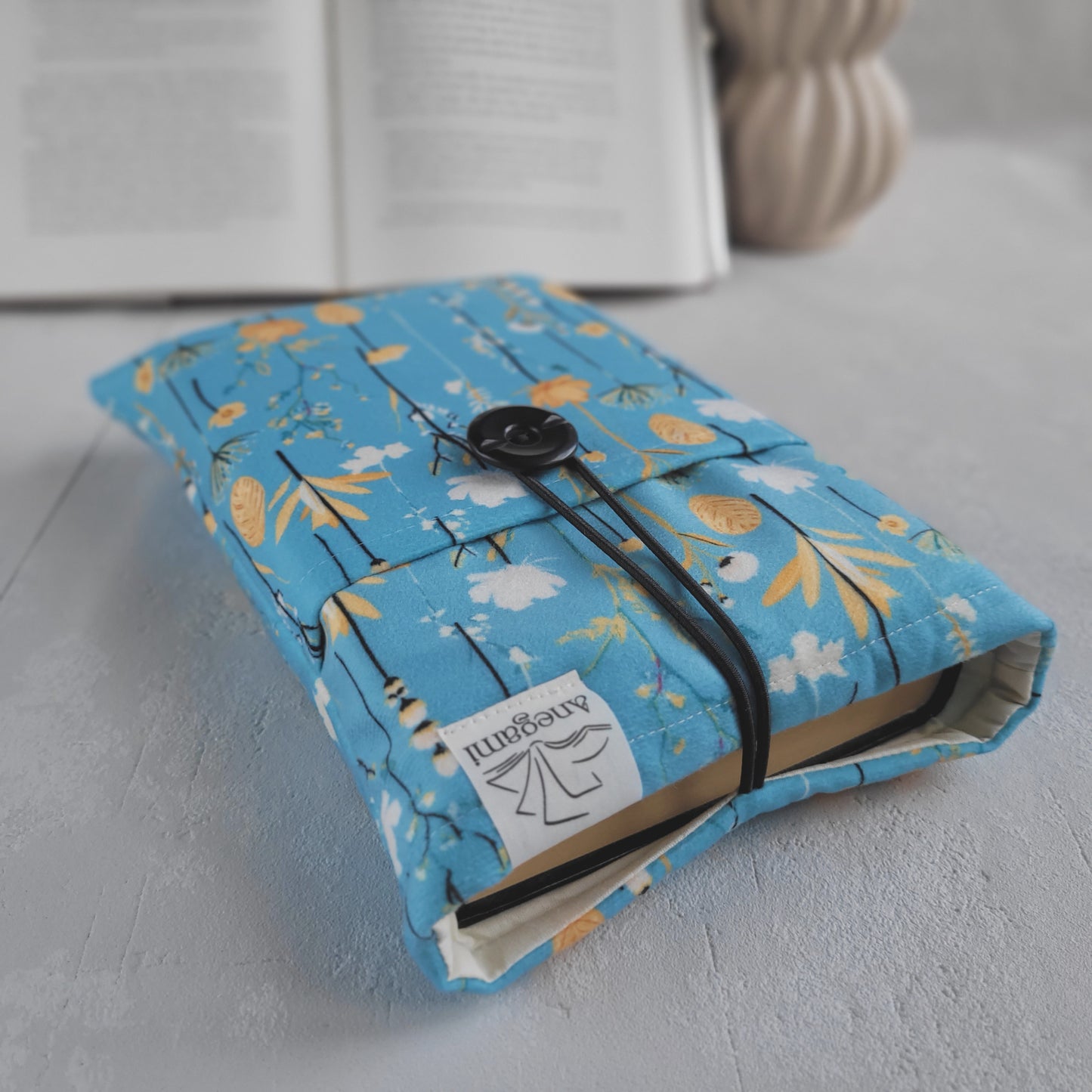 Wild flowers fabric book sleeve with pocket