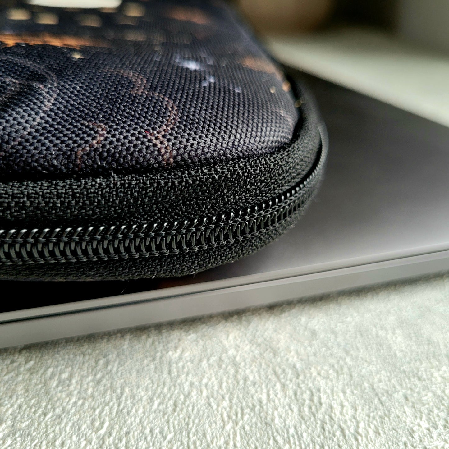Set di custodia per laptop e custodia per accessori, caricabatterie e mouse