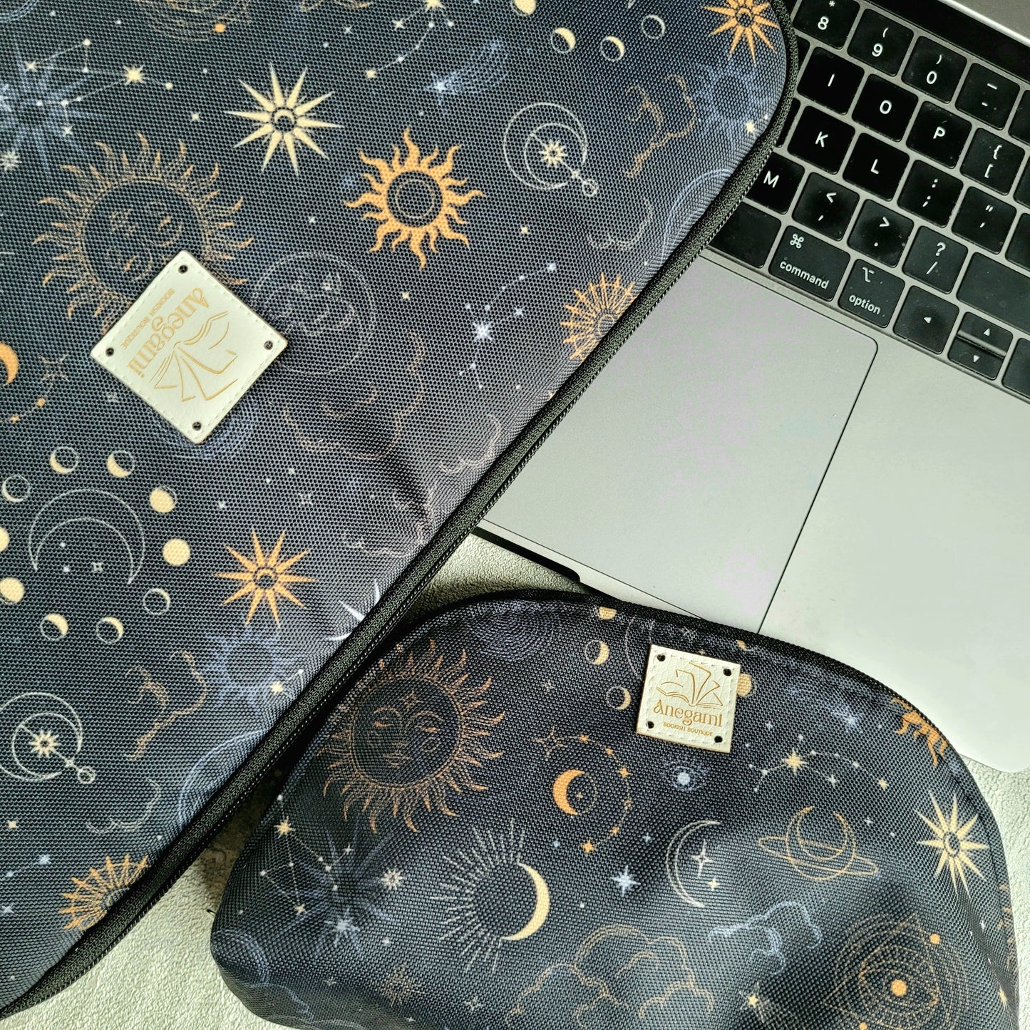 Set di custodia per laptop e custodia per accessori, caricabatterie e mouse