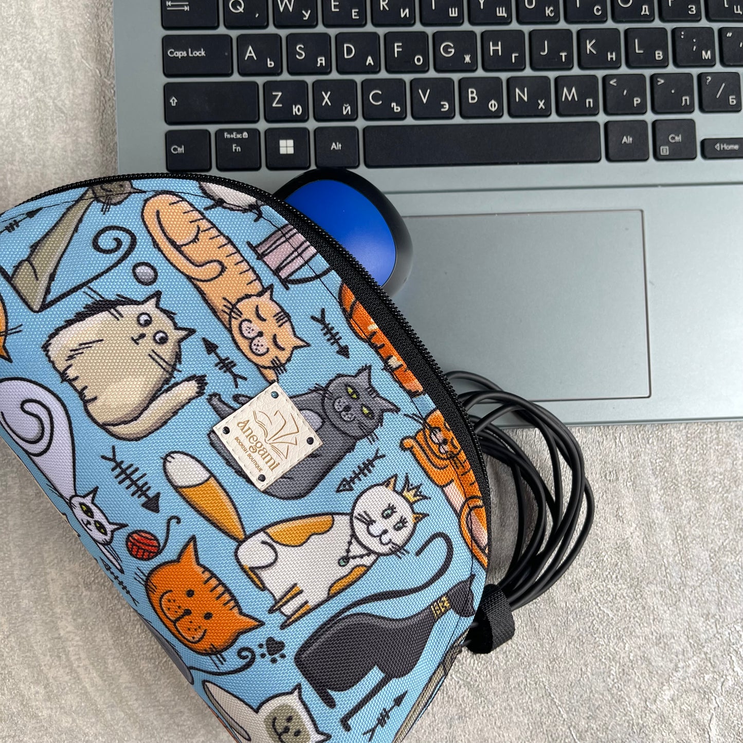 Cats Compact Organizer Pouch for Charger and Mouse