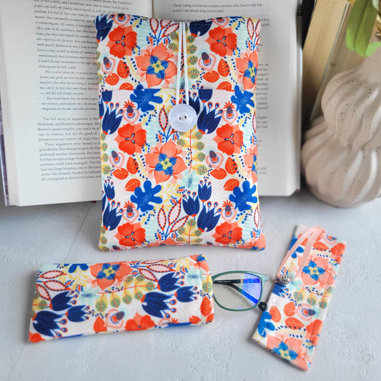 Coffret cadeau livresque floral, pochette de livre rembourrée avec poche et signet en tissu avec gland