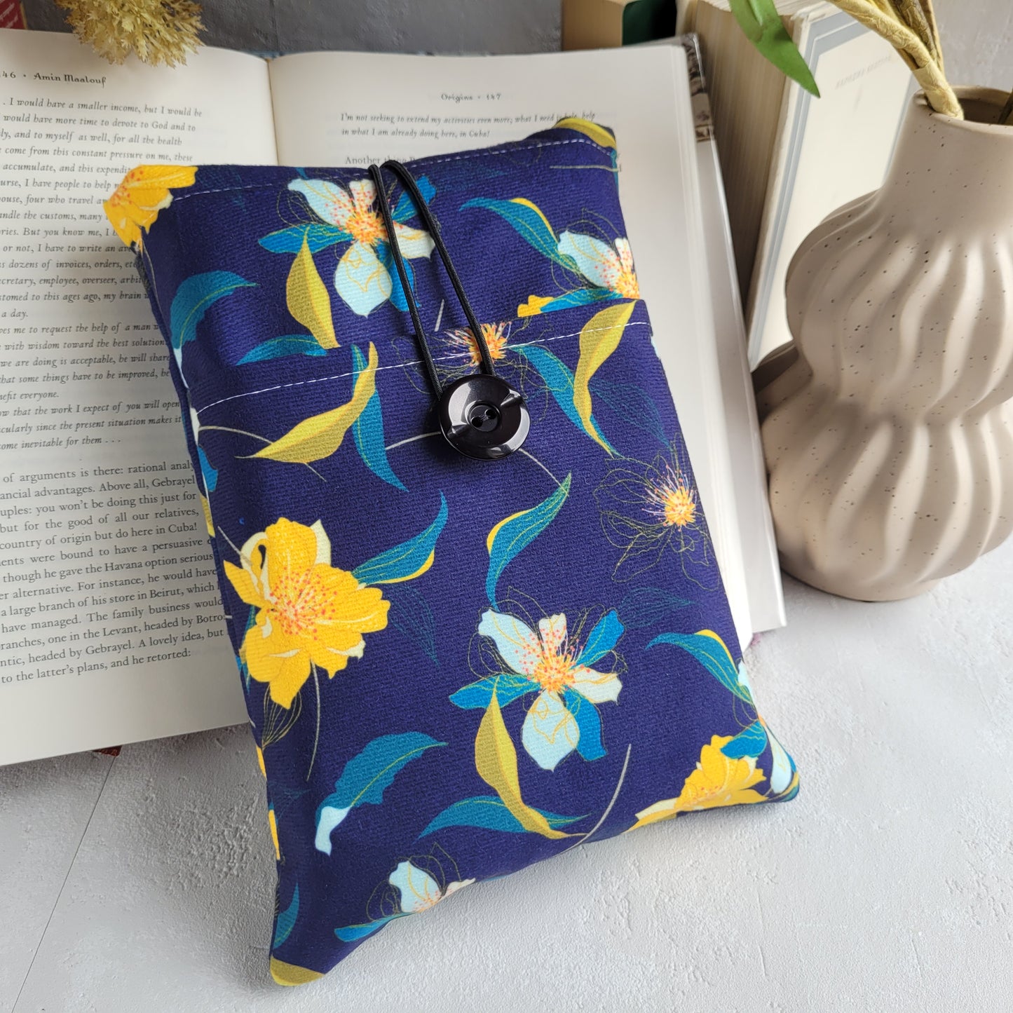 Flower fabric book sleeve with pocket