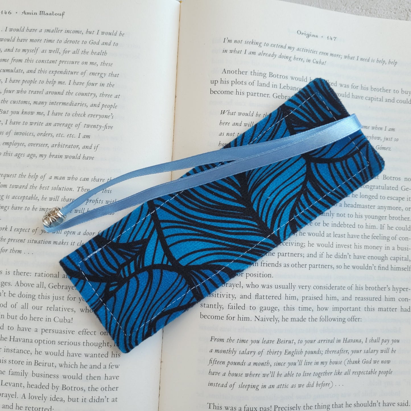 Stylish bookish gift set, Padded Book sleeve with pocket and fabric bookmark with tassel