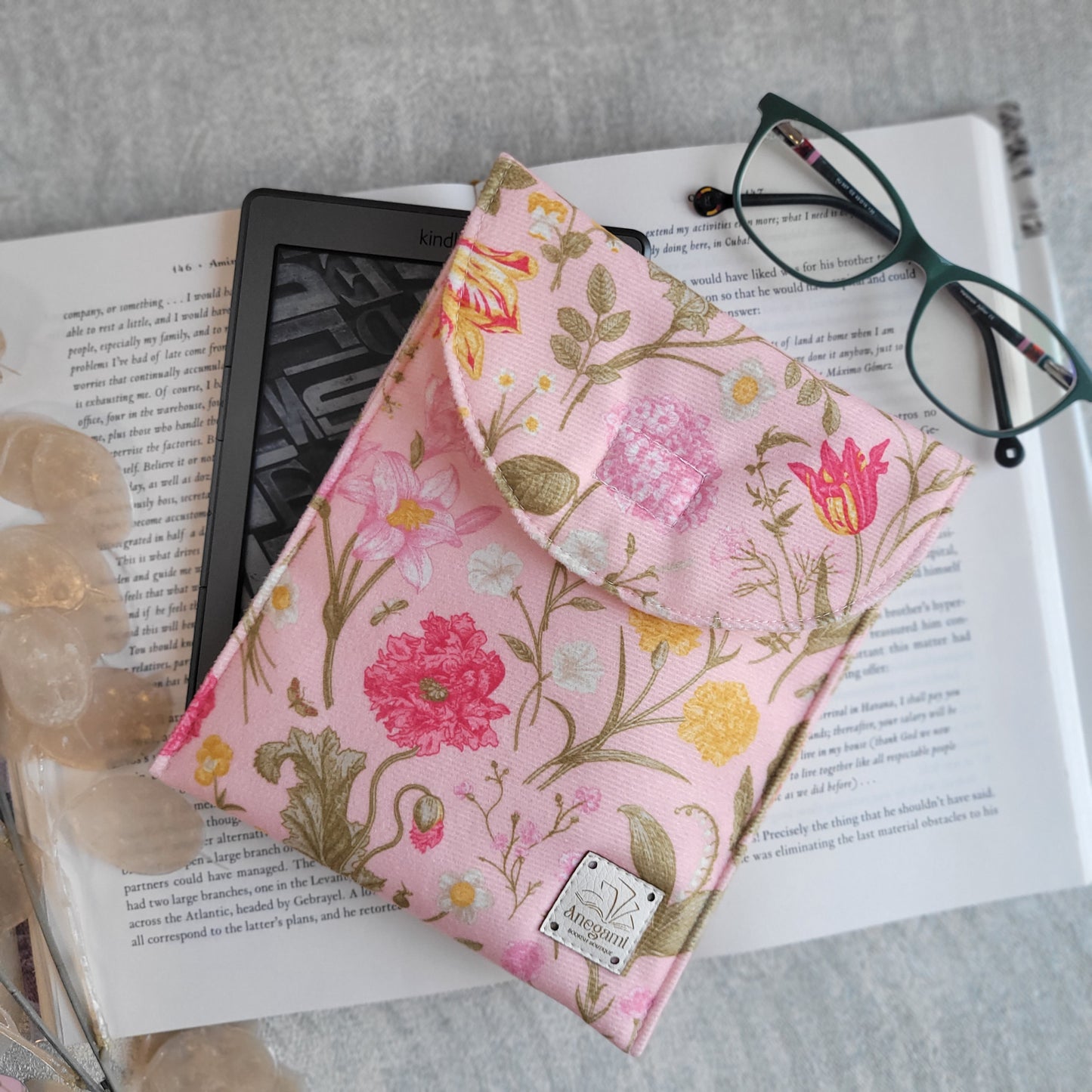 Custodia Kindle Rosa Floriale imbottita con schiuma e fodera in cotone